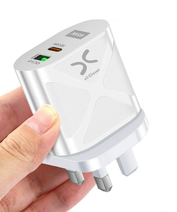 Dual Port Fast Charger, 65W, Type-A and Type-C (White) - Image 3